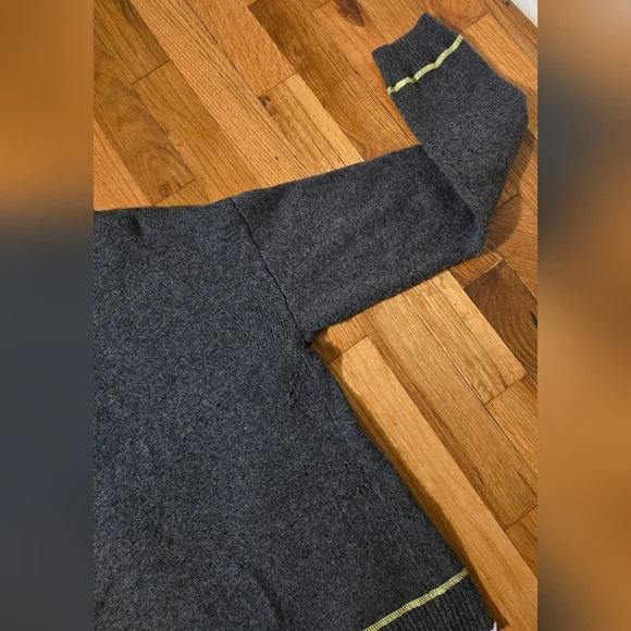 Old Navy Gray Jacket Lime Stitching, Hooded Zippered Sweater Women's Size L - Picture 9 of 14